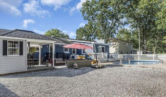 745 Halliard Ave, Beachwood, NJ 08722