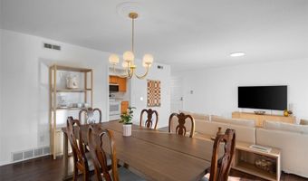 917 Claytonbrook Dr 3, Ballwin, MO 63011