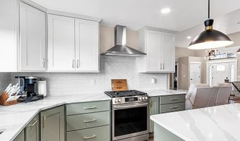 6758 SPENCER Dr, Cheyenne, WY 82007