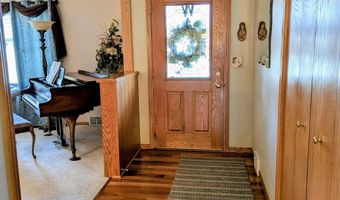 1899 Eisenhower Cir, Aberdeen, SD 57401