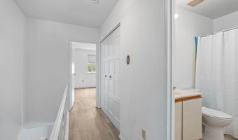 104 HAMPSTEAD Dr, Ambler, PA 19002