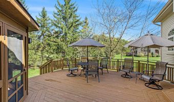 5974 Versailles Ave E, Ann Arbor, MI 48103