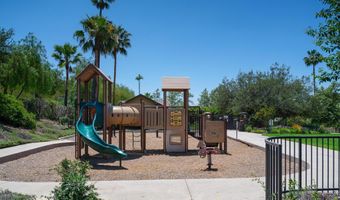 827 W Heritage Oak Ct, Altadena, CA 91001