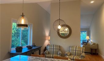 101 Legend Hill Rd 101, Madison, CT 06443