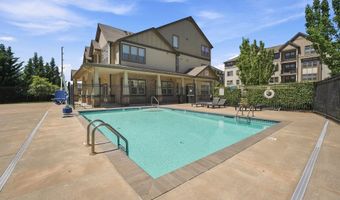 17051 SW APPLEDALE Rd 203, Beaverton, OR 97007