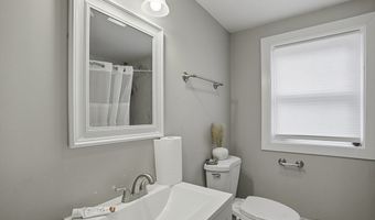 39 Pinehurst, Auburn, MA 01501