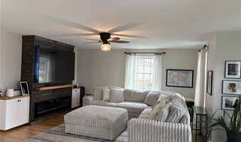 22601 W Main St, Armada, MI 48005