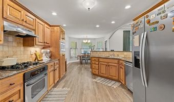 1257 East Dr, Bartlesville, OK 74006