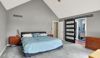 22 Point Ln, Arcadia, IN 46030