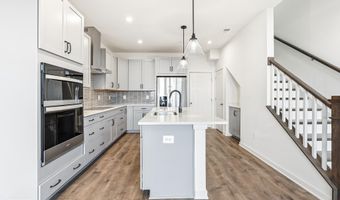 19705 MISTY MOSS Sq, Ashburn, VA 20147