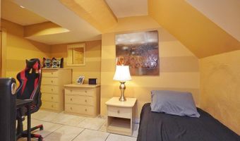 10 Clearmont Ave, Staten Island, NY 10309