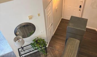 5924 FOUNDERS HILL Dr 302, Alexandria, VA 22310