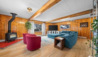 8024 Wisteria St, Anchorage, AK 99502