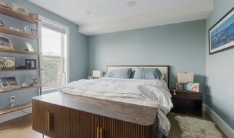 111 B St 5, Boston, MA 02127