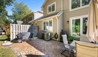 133 Ambleside Way, Amherst, OH 44001