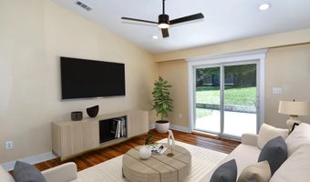 5523 HALWIS St, Alexandria, VA 22303