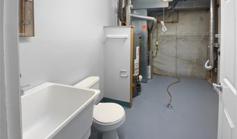 3166 5 Oaks Dr, Arnold, MO 63010