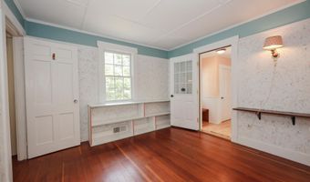 90 E Side Dr, Concord, NH 03301