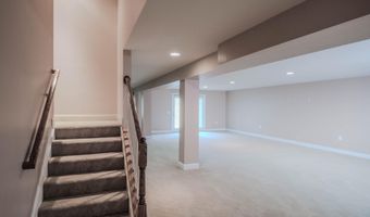 117 HARVESTER Dr, Lake Frederick, VA 22630