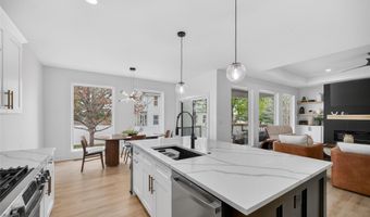 1403 19th St SE, Altoona, IA 50009