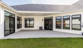 2930 Green Hills Dr, Ames, IA 50014