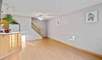 8475 Corcoran Path 9, Inver Grove Heights, MN 55076