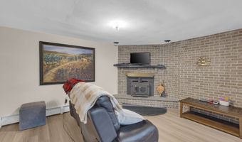 41 Elbow Hill Rd, Brookfield, CT 06804