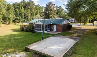 1785 Sewell St, Alexander City, AL 35010