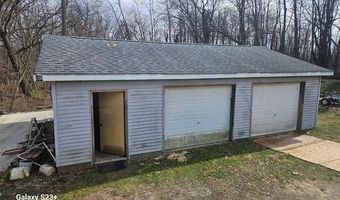 11035 Charles Dr, Argentine, MI 48418