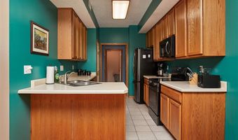 832 Red Hawk Way SE, Altoona, IA 50009