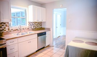 727 PEAR St, Dover, DE 19904
