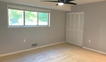 10620 WEYMOUTH St 102, Bethesda, MD 20814