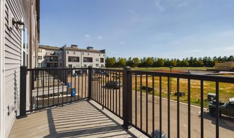 43801 MIDDLEWAY Ter, Ashburn, VA 20147