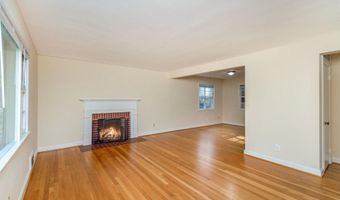 5852 LOWELL Ave, Alexandria, VA 22312