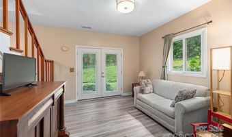 2 Muirfield Ct, Arden, NC 28704
