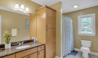 1 Chase Path 1, Acton, MA 01720