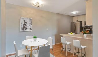 1316 Holgate Dr G5, Ballwin, MO 63021