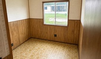 23 Skyline Dr, Ashville, OH 43103