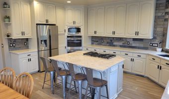 2428 W SILVERPOINT Way S, Bluffdale, UT 84065