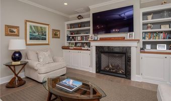 283 Broadway Ave, Newport, RI 02840