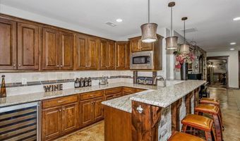 1302 E Bluestem Ct, Andover, KS 67002