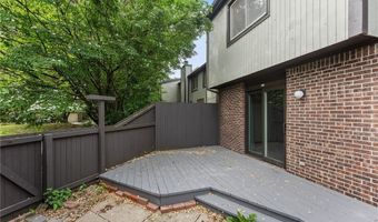 931 Trimble Dr, Akron, OH 44307