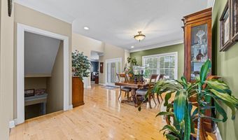 2820 Ashwood Dr, Alliance, OH 44601
