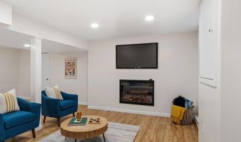 5 Westside Dr, Acton, MA 01720