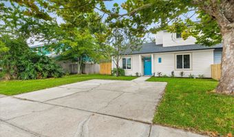 702 AQUATIC Dr, Atlantic Beach, FL 32233