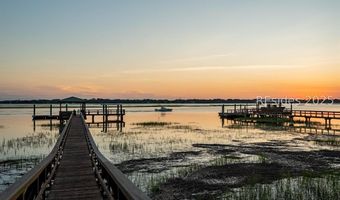 10 Settlers Cv, Beaufort, SC 29907