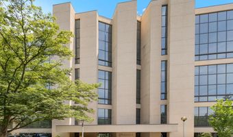1101 S ARLINGTON RIDGE Rd 214, Arlington, VA 22202