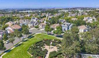 2610 Garden House Rd, Carlsbad, CA 92009