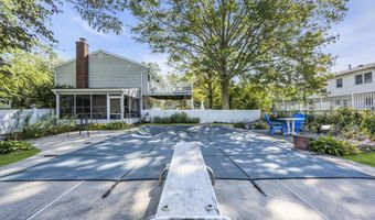 29 Pheasant Dr, Bayville, NJ 08721