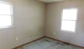 1361 E 28th St, Ashtabula, OH 44004